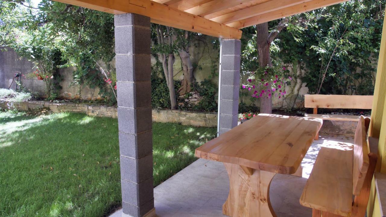 Ida Villa Pula Exterior photo
